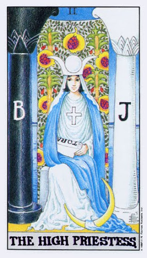 Lá The High Priestess