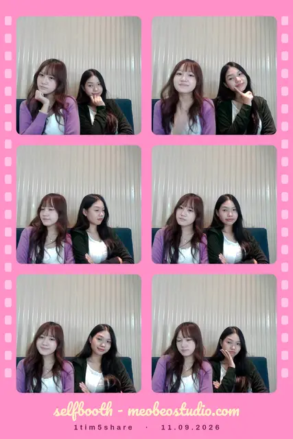Photo strip shot in Cutebooth, Mèo Béo Studio's online photo booth